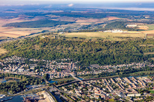 Vue aérienne de Moselle à Pont-Saint-Vincent dans le département Meurthe et Moselle, France