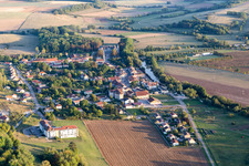 Vue aérienne de Château de Haroué à Haroué dans le département Meurthe et Moselle, France