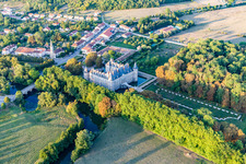 Vue aérienne de Château de Haroué à Haroué dans le département Meurthe et Moselle, France