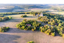 Vue aérienne de Château de Bourlémont à Frebécourt dans le département Vosges, France