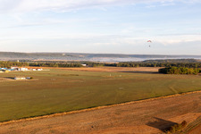 Vue aérienne de Aéroport de Neufchâteau à Rollainville dans le département Vosges, France