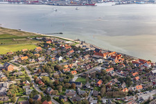 Vue aérienne de Port de ferry à le quartier Nordby in Fanø dans le département Syddanmark, Danemark