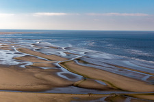 Côte ouest à marée basse à Fanø dans le département Syddanmark, Danemark hors des airs