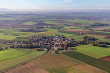 Vue aérienne de Quartier Bischwind in Dingolshausen dans le département Bavière, Allemagne