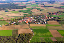 Vue aérienne de Quartier Reupelsdorf in Wiesentheid dans le département Bavière, Allemagne