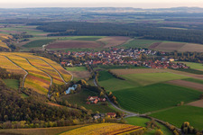 Vue aérienne de Vignobles Obervolkach à le quartier Obervolkach in Volkach dans le département Bavière, Allemagne