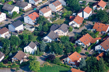 Klingbachstraße depuis le sud-est à Steinweiler dans le département Rhénanie-Palatinat, Allemagne hors des airs