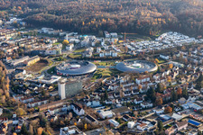 Vue aérienne de Shopping Cité, Oos-Center à le quartier Oos in Baden-Baden dans le département Bade-Wurtemberg, Allemagne