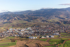 Vue aérienne de De l'ouest à le quartier Weier in Ottersweier dans le département Bade-Wurtemberg, Allemagne
