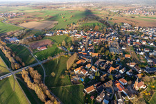 Vue aérienne de À Bühlbach à le quartier Bühl in Offenburg dans le département Bade-Wurtemberg, Allemagne