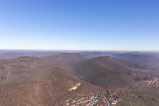 Vue oblique de Frankweiler dans le département Rhénanie-Palatinat, Allemagne