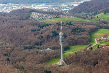 Vue aérienne de Tour de télévision de St. Chrischona à Bettingen dans le département Bâle ville, Suisse