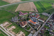 Vue aérienne de Maison de retraite et de soins d'Ortenau à Gengenbach dans le département Bade-Wurtemberg, Allemagne