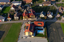 Vue aérienne de Hôtel Gasthaus Mosers Blume à le quartier Bollenbach in Haslach im Kinzigtal dans le département Bade-Wurtemberg, Allemagne