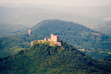 Vue aérienne de Bagatelles de l'ouest à le quartier Bindersbach in Annweiler am Trifels dans le département Rhénanie-Palatinat, Allemagne