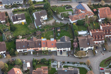 Vue aérienne de Dans le Laulesgarten depuis le nord-est à le quartier Fessenbach in Offenburg dans le département Bade-Wurtemberg, Allemagne
