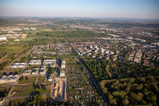 Enregistrement par drone de Quartier Rintheim in Karlsruhe dans le département Bade-Wurtemberg, Allemagne