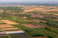 Vue oblique de Winden dans le département Rhénanie-Palatinat, Allemagne