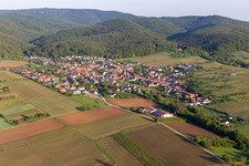 Photographie aérienne de Oberotterbach dans le département Rhénanie-Palatinat, Allemagne