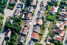 Vue oblique de À Wingertsberg à le quartier Gräfenhausen in Annweiler am Trifels dans le département Rhénanie-Palatinat, Allemagne