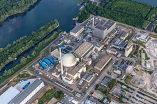 Ancienne centrale nucléaire de Phillippsburg après la démolition des deux tours de refroidissement à Philippsburg dans le département Bade-Wurtemberg, Allemagne vue d'en haut