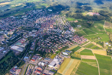 Bad Bergzabern dans le département Rhénanie-Palatinat, Allemagne d'un drone