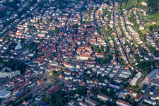 Bad Bergzabern dans le département Rhénanie-Palatinat, Allemagne vu d'un drone