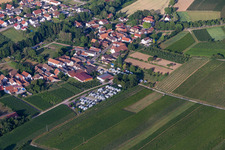 Vue aérienne de Stationnement camping-car à Dierbach dans le département Rhénanie-Palatinat, Allemagne