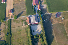 Vue aérienne de Ranch à Seebach dans le département Bas Rhin, France