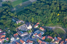 Neewiller-près-Lauterbourg dans le département Bas Rhin, France d'un drone