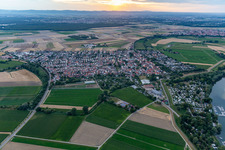Vue oblique de Otterstadt dans le département Rhénanie-Palatinat, Allemagne