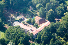 Vue aérienne de Bois & soleil à le quartier Queichhambach in Annweiler am Trifels dans le département Rhénanie-Palatinat, Allemagne