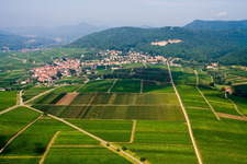 Frankweiler dans le département Rhénanie-Palatinat, Allemagne depuis l'avion