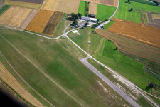 Vue aérienne de Aérodrome de vol à voile Poltringen à le quartier Poltringen in Ammerbuch dans le département Bade-Wurtemberg, Allemagne