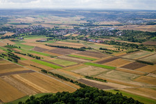 Vue aérienne de Du sud-est à le quartier Entringen in Ammerbuch dans le département Bade-Wurtemberg, Allemagne