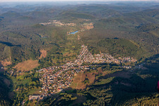 Fischbach bei Dahn dans le département Rhénanie-Palatinat, Allemagne d'en haut