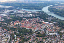 Germersheim dans le département Rhénanie-Palatinat, Allemagne d'en haut