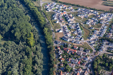 Vue aérienne de Nouvelle zone de développement Altrheinbogen à Ketsch dans le département Bade-Wurtemberg, Allemagne
