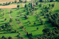 Vue aérienne de Prairies fruitières à le quartier Pfäffingen in Ammerbuch dans le département Bade-Wurtemberg, Allemagne