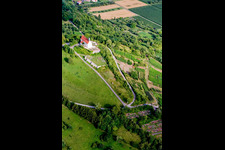 Vue aérienne de Chapelle Wurmlinger - Chapelle Saint-Remi à le quartier Hirschau in Tübingen dans le département Bade-Wurtemberg, Allemagne