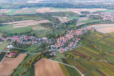 Oberhausen dans le département Rhénanie-Palatinat, Allemagne du point de vue du drone