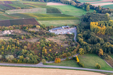 Vue aérienne de Centre de recyclage Sud Route des vins du Sud à le quartier Ingenheim in Billigheim-Ingenheim dans le département Rhénanie-Palatinat, Allemagne