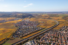 Vue aérienne de Le long du tracé de l'autoroute BAB A6 en Sausenheim à le quartier Sausenheim in Grünstadt dans le département Rhénanie-Palatinat, Allemagne