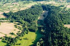 Enregistrement par drone de Réserve naturelle de Kettelbachtal à le quartier Obernhausen in Birkenfeld dans le département Bade-Wurtemberg, Allemagne