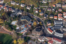 Vue aérienne de Thermes et piscines du Südpfalz Therme à Bad Bergzabern dans le département Rhénanie-Palatinat, Allemagne