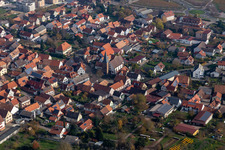 Vue d'oiseau de Quartier Schweigen in Schweigen-Rechtenbach dans le département Rhénanie-Palatinat, Allemagne