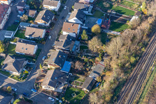 Dans la roseraie à Winden dans le département Rhénanie-Palatinat, Allemagne vue d'en haut
