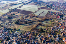 Vue aérienne de Höckerlinie (pièges à chars de la Seconde Guerre mondiale) à Steinfeld dans le département Rhénanie-Palatinat, Allemagne