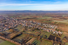 Steinfeld dans le département Rhénanie-Palatinat, Allemagne depuis l'avion