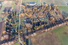 Vue aérienne de Jardins sur Wengelspfad à le quartier Kleinsteinfeld in Steinfeld dans le département Rhénanie-Palatinat, Allemagne
